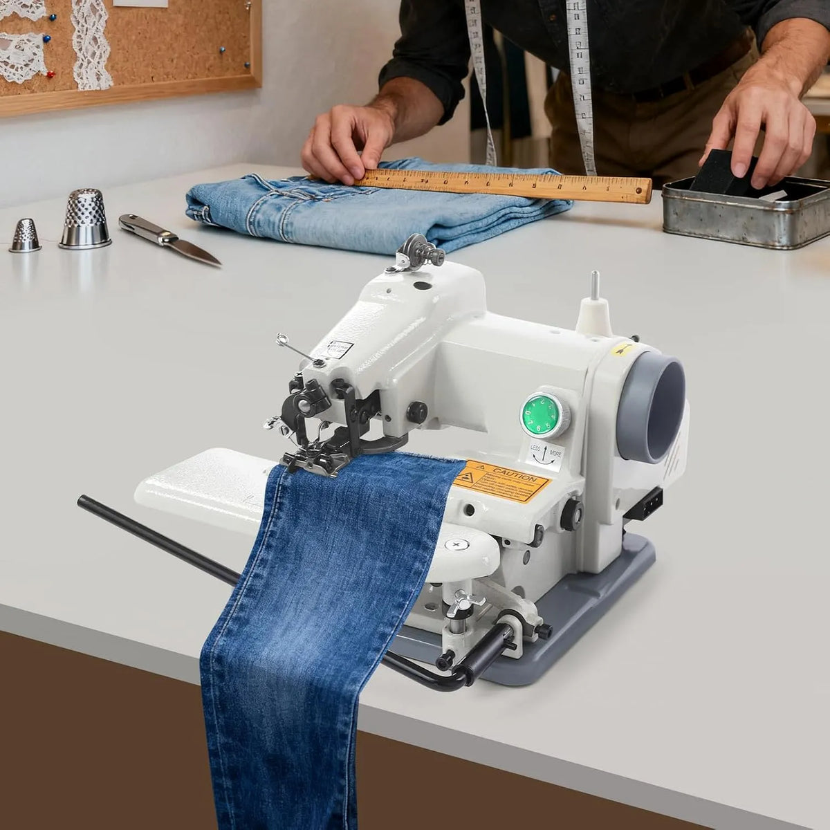Stickmaschine, Nähmaschine, Anfänger, elektrische Nähmaschine, Stickautomat, tragbar, für Kleidung Embroidery Machine mit Fußpedal Controller